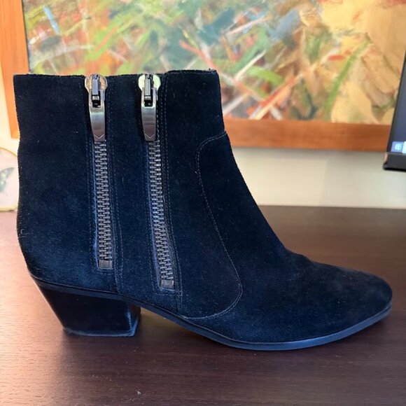 Via Spiga Black Suede Boots Ankle Boots, Size 10 M - Picture 1 of 5